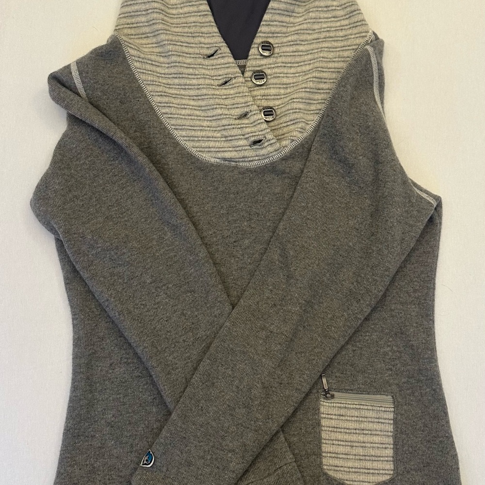 Kuhl Gray and Cream Women's Cowl Neck Sweater